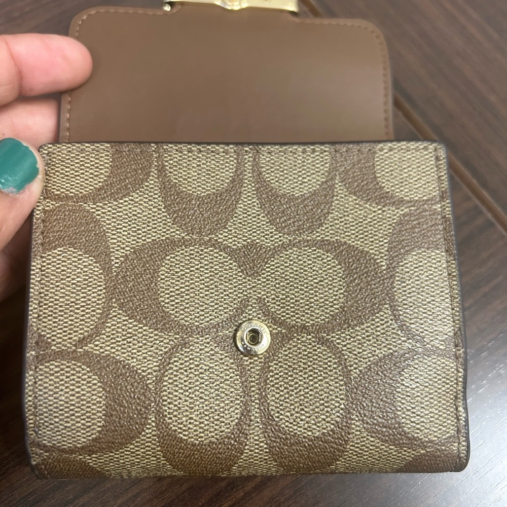 Coach Small Morgan Wallet In Colorblock Leather & Signature Canvas 🤎🤎🤎🤎🤎 - Picture 7 of 9